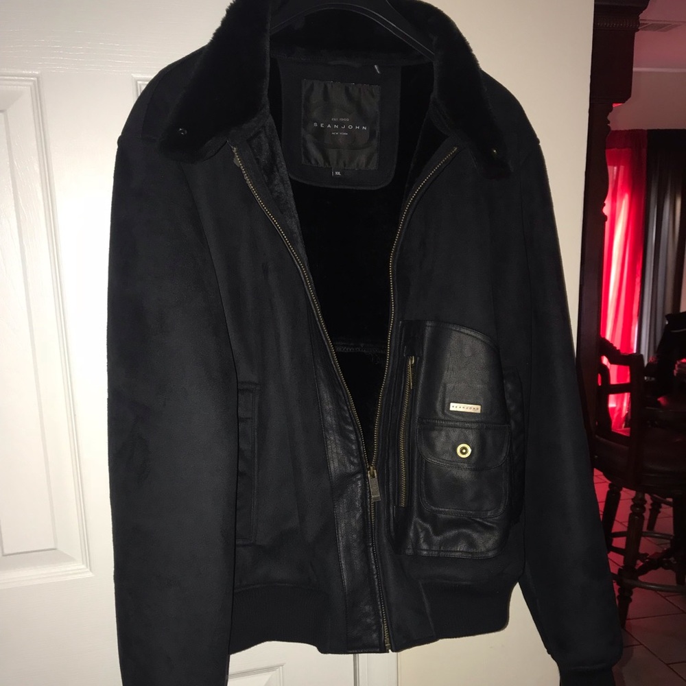 Men’s Sean John suede and leather coat